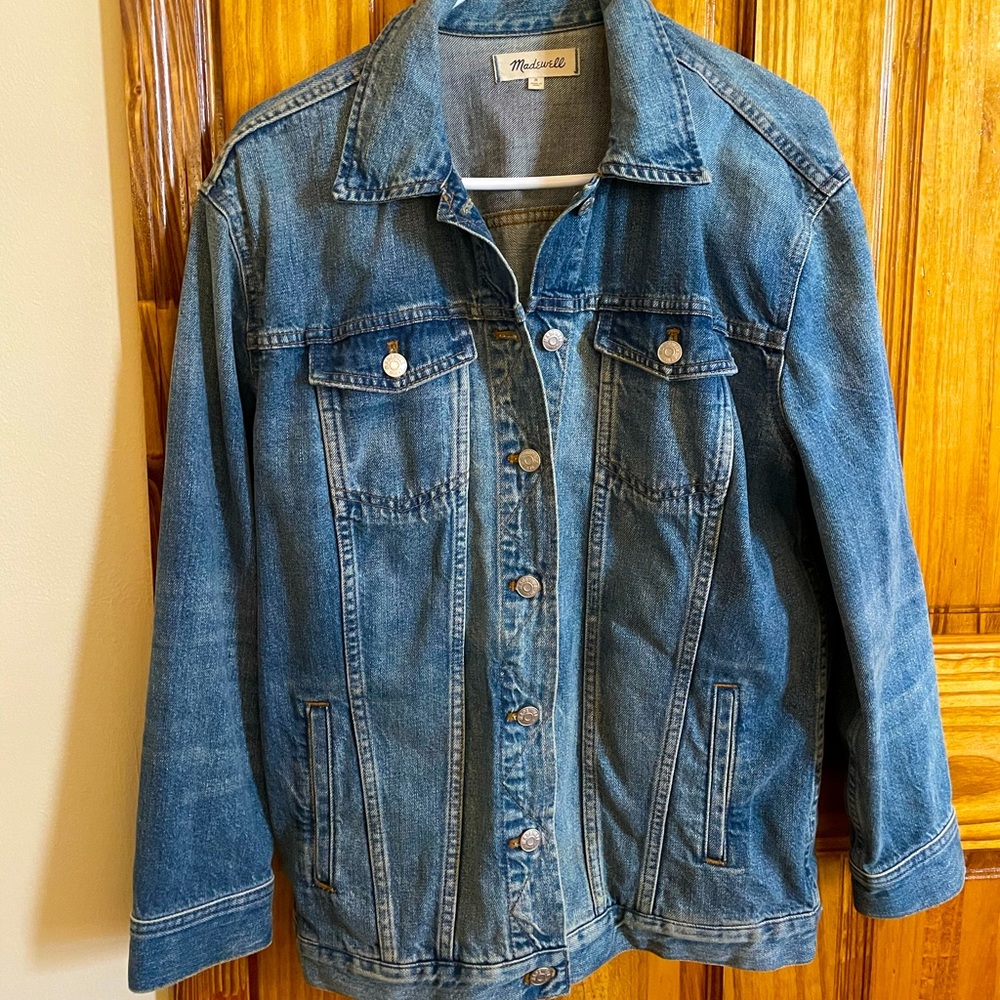 Madewell oversized jean jacket - Size M